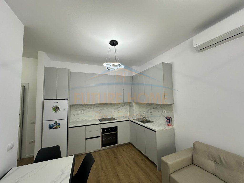 Affitto, Appartamento 1+1, Ali Demi, Tirana.