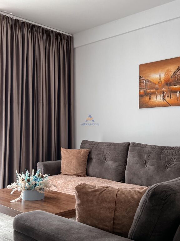 AFFITTASI APPARTAMENTO 1+1+BALCONE 5 MAGGIO 50.000 LEKE