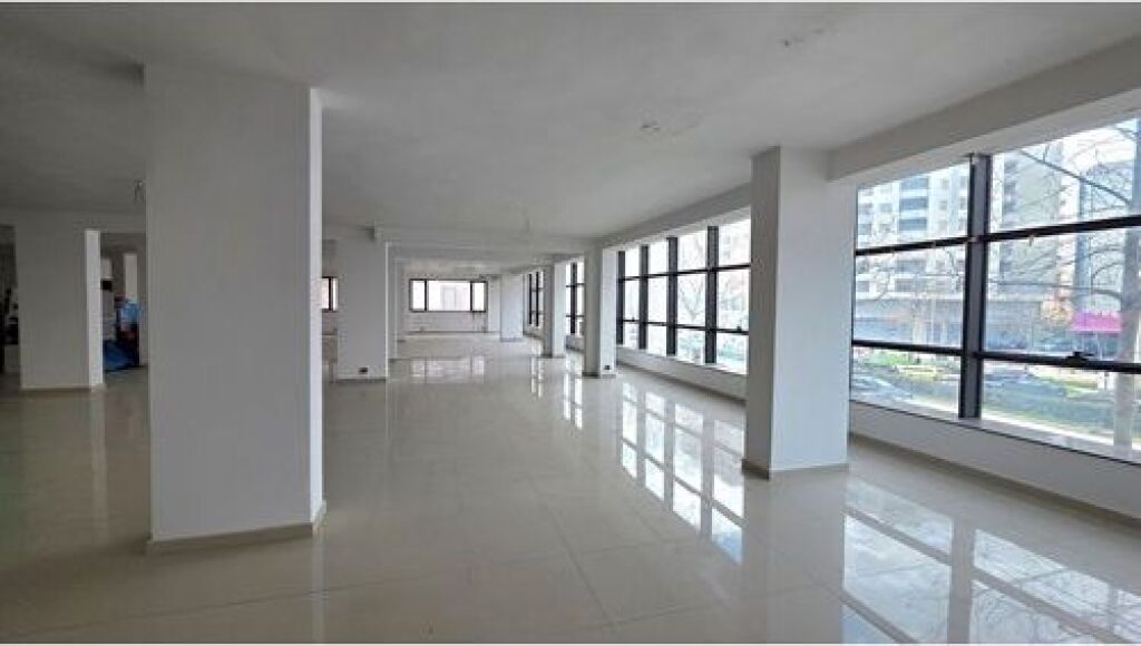 Okazion Ambjent Biznesi ne shitje ne Transballkanike,Vlore 1700€/m2 (i negociueshmem)