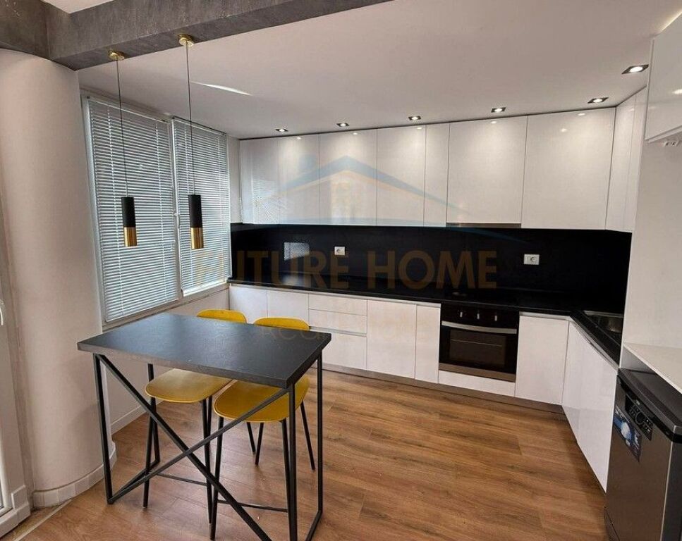 Qera, Apartament 2+1+2, 21 Dhjetori, Tirane