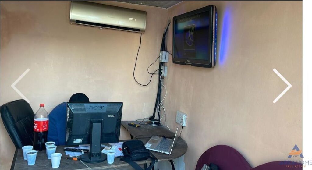 BUSINESS PREMISES FOR RENT 800M2 LAKNAS, RINAS 50,000 LEKE