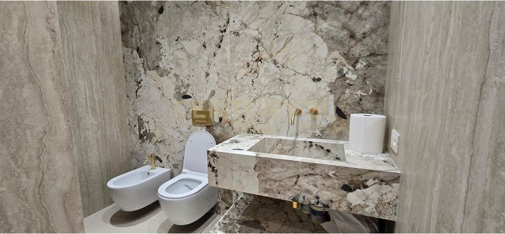 KLINIKË OSE ZYRË PËR QERA -- RESIDENCA ALTANA -- AMBIENT SUPER PREMIUM