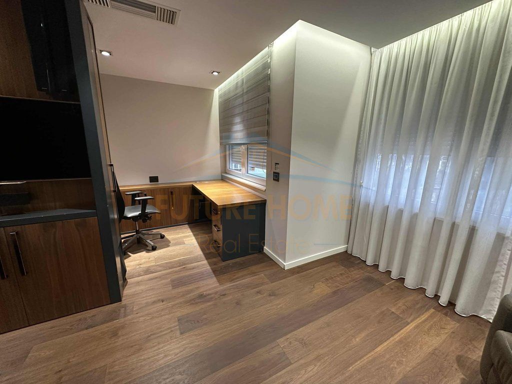 For Rent, Apartment 2+1+2+Garage, Botanical Garden.Qera, Apartament 2+1+2+Garazh, Kopshti Botanik.