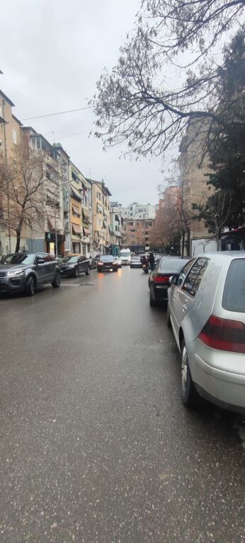 Ambjent biznesi per qira