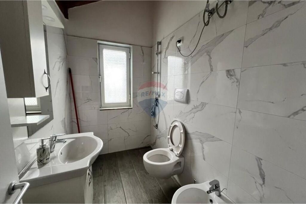 Villa - For Sale - Mali i Robit, Durrës
