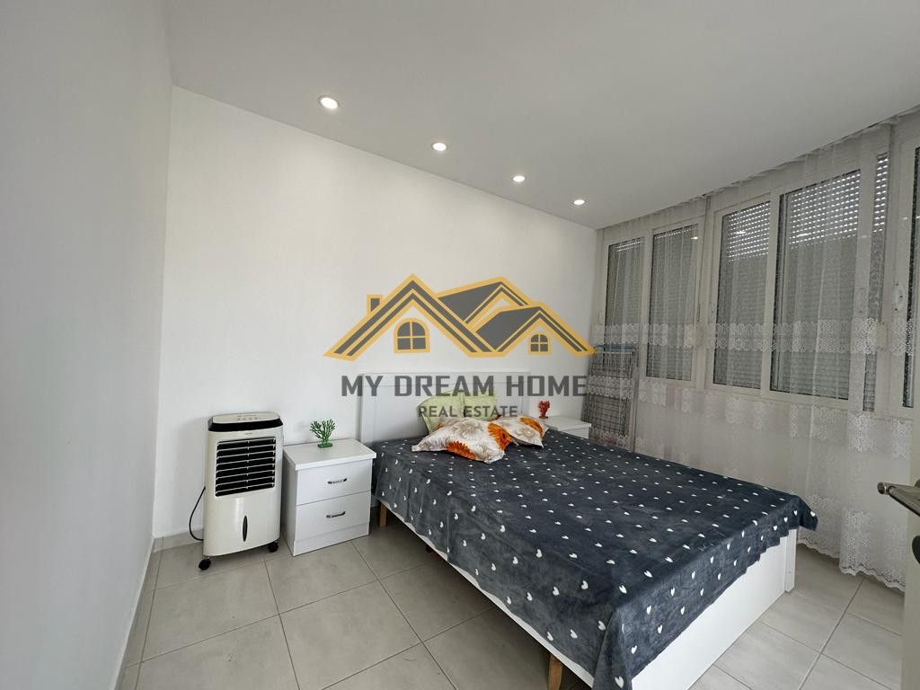 SHITET APARTAMENT 2+1 PLAZH DURRES