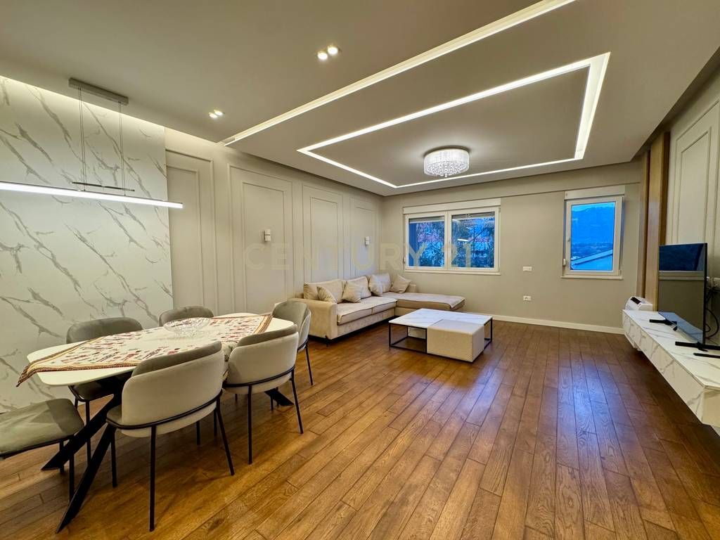 Apartment 3+1+2+Parking Space for sale at Dry Lake