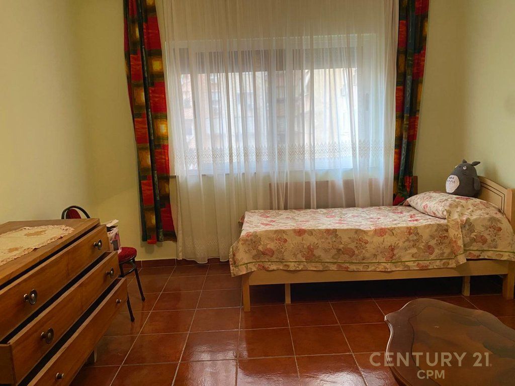 APARTAMENT 1+1 ME QIRA TEK KOMUNA E PARISIT