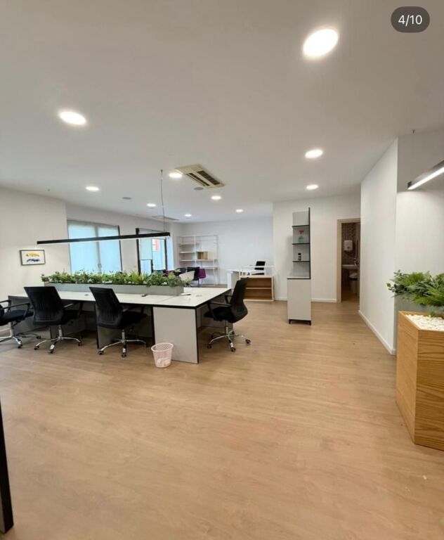 Office for rent at the Delijorgji Complex