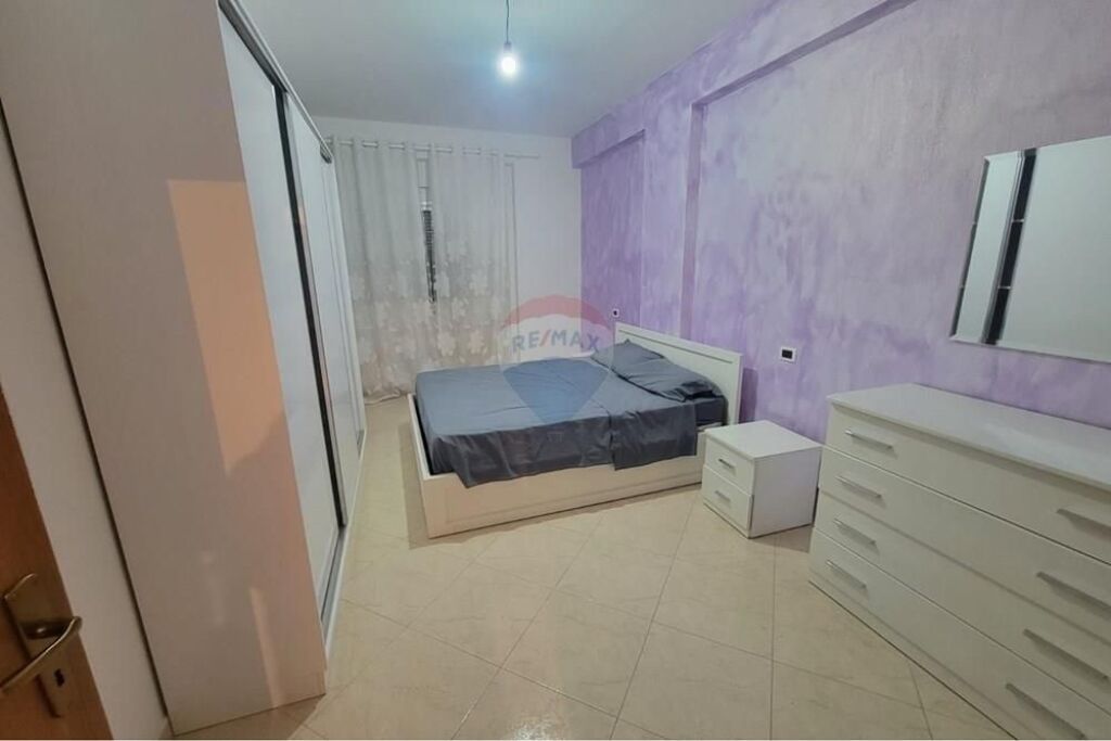 Apartament 2+1+2 per shitje Durres Plazh