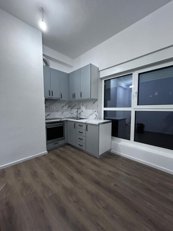 🏠 Appartamento 1+1 in affitto 📍 Residenca Kadiu – Ali Demi💰 Prezzo: 35.000 lekë/mese