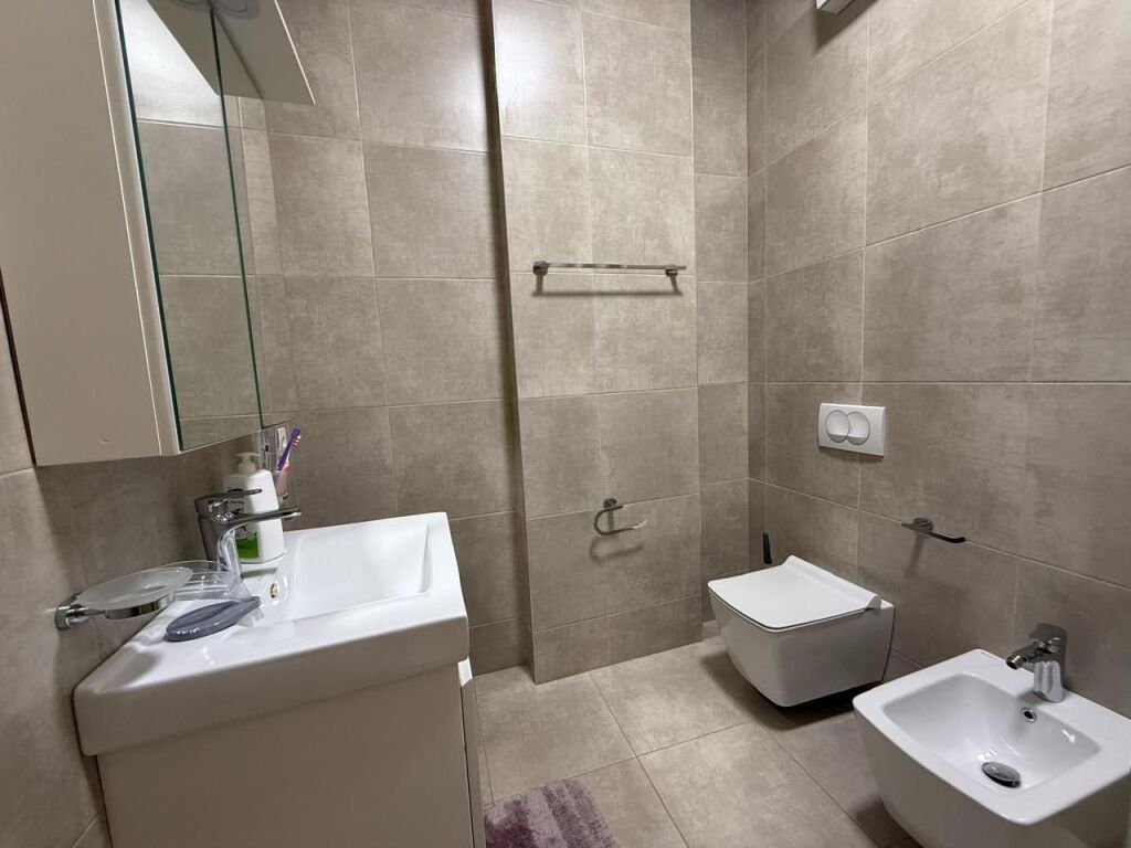 Modern Apartment for Rent at Former Dinamo Factory - 5th May Street !!