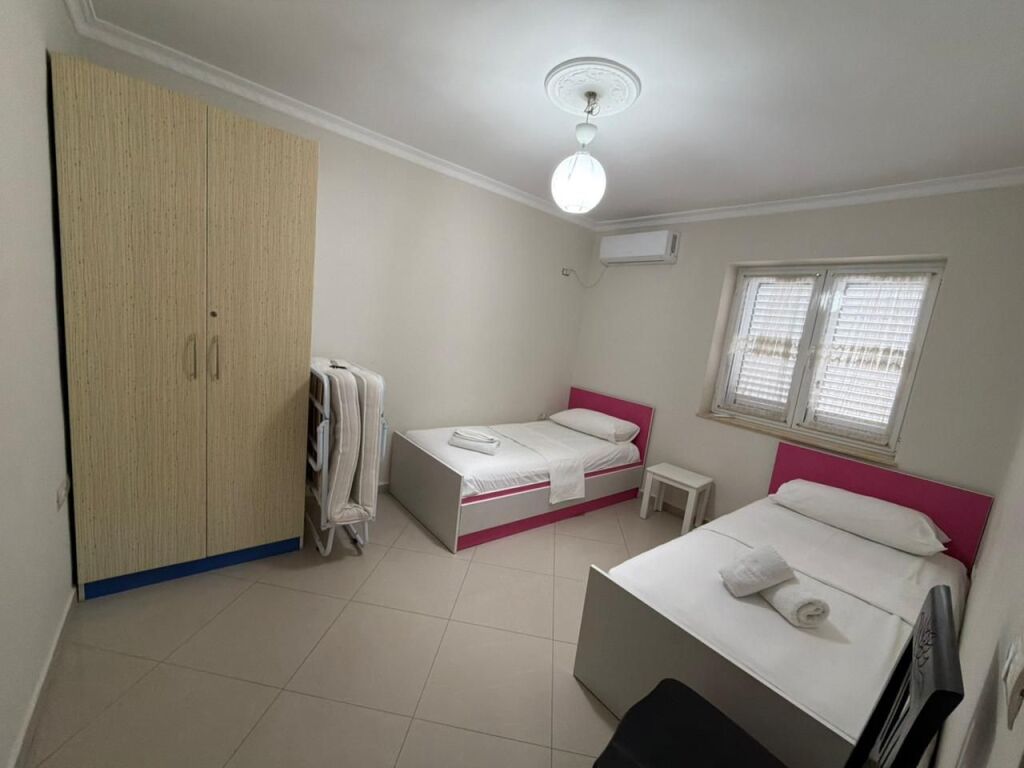 Shitet , Apartament 3+1 📍Pazari i Ri