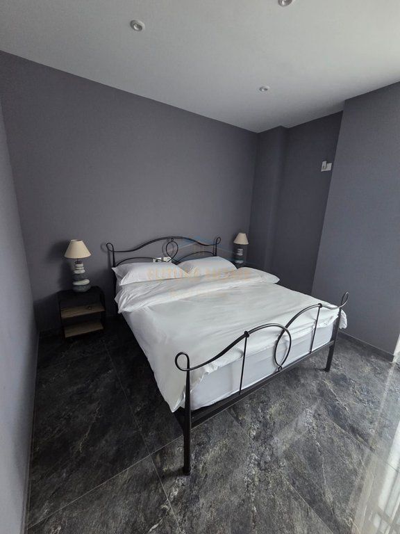Qera, Apartament 2+1+2 Rruga Panorama