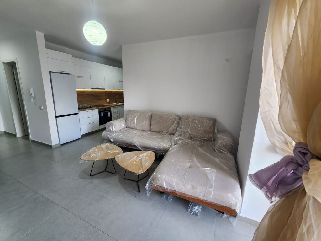 APPARTAMENTO 2+1 IN AFFITTO VICINO A KAZAZI, DURRËS