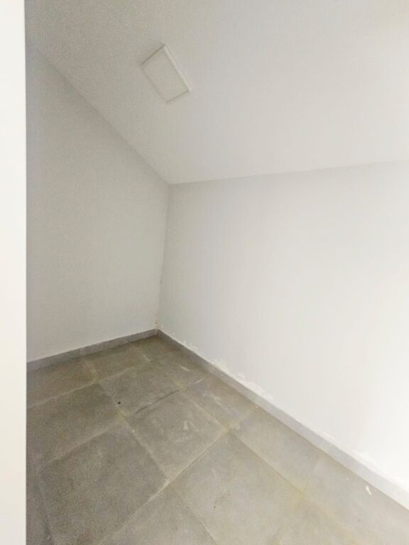 BUSINESS PREMISES FOR RENT BY THE ROAD IN PLEPA DURRES