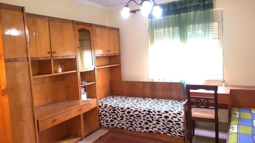 Apartament 3+1, Kongresi i Lushnjes!