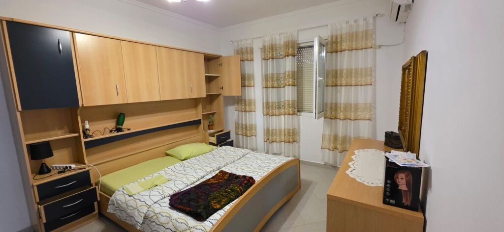 Jepet me qera apart 2+1+2 prane Kopshtit Zoologjik