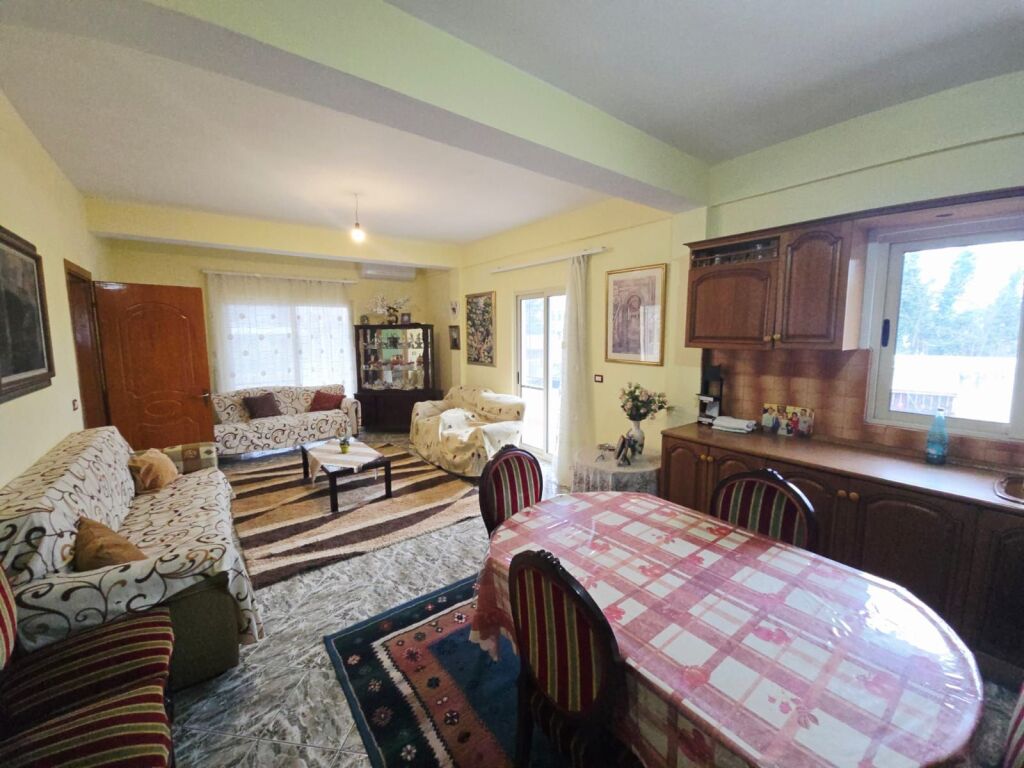 FOR RENT SECOND FLOOR OF A PRIVATE VILLA IN SHKALLNUR