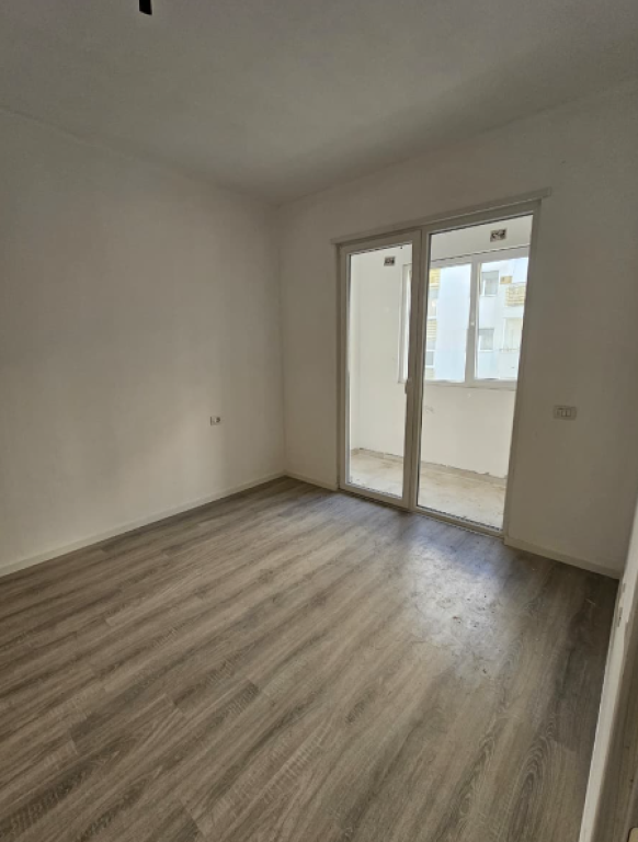 🏠 APARTMENT 1+1 FOR SALE 📍 Complex E-88 – Dritan Hoxha Street