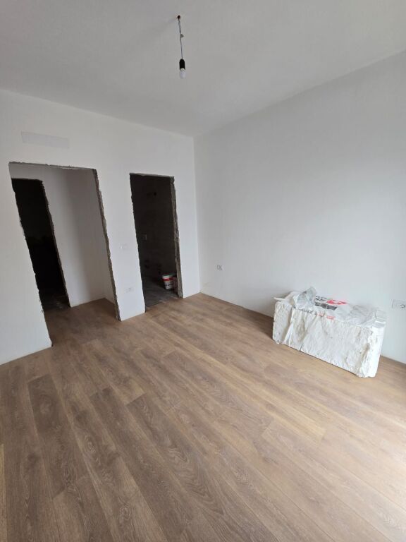 📌Shitet Apartament 2+1+2 – Kompleksi Tirana Entry 2