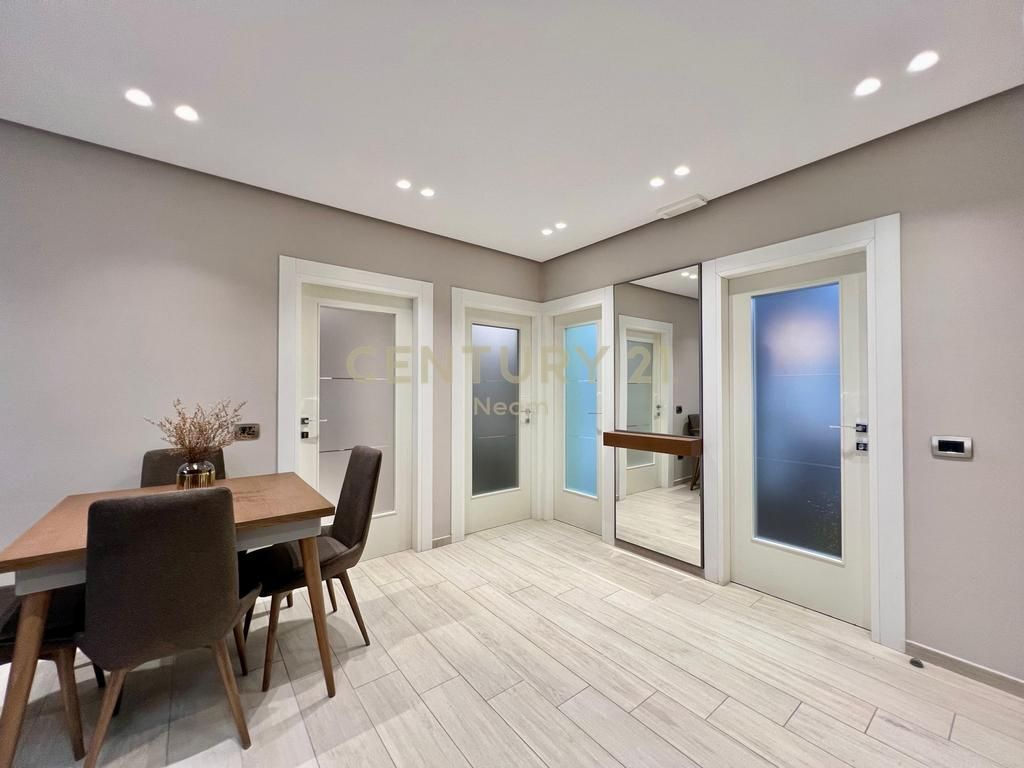 Apartment 2+1 for rent in Center
