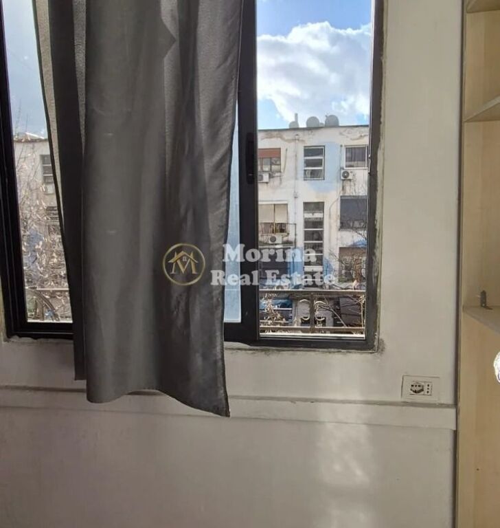 Shitje | Apartament 2 + 1 | Rruga Bardhyl | 128000 €