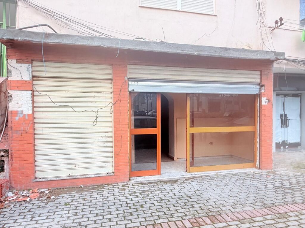 BUSINESS PREMISES FOR SALE NEAR THE MARKET, DURRES