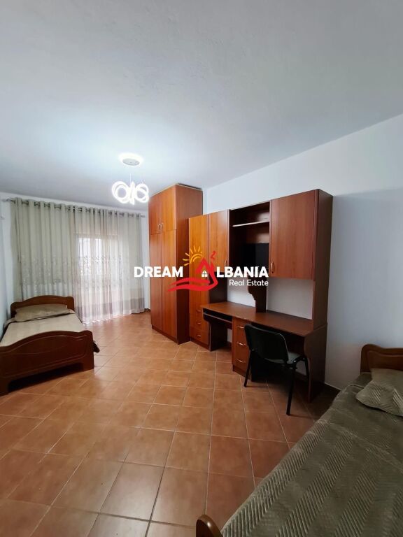 Jepet apartment 2+1 me qera ne Rrugen e Kavajes, Tirane ( ID 42215475)