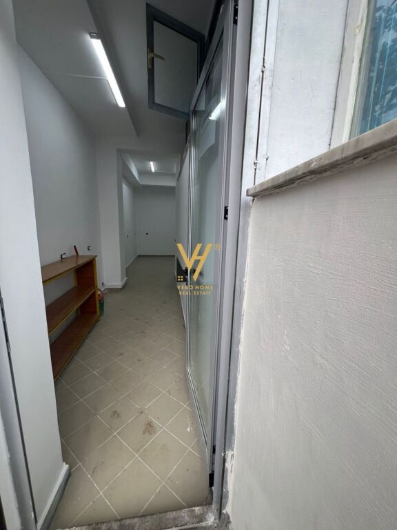 SHOP FOR RENT 22 M2 NEAR THE BOTANICAL GARDEN 37,000 LEKE