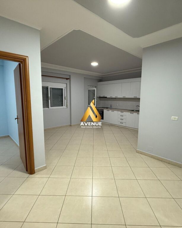 AFFITTASI APPARTAMENTO 2+1 – VIA RIZA CEROVA | TIRANA