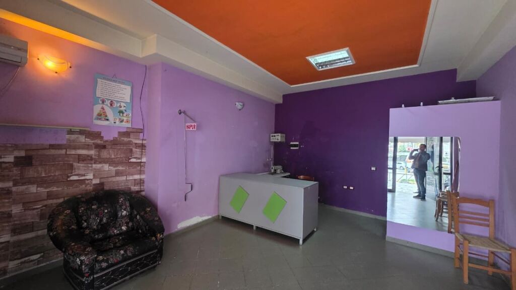 🏬 SHOP FOR RENT – BISHTI I KALLDËRIMIT, VLORË