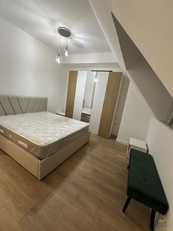 JEPET ME QERA APARTAMENT DUBLEX 3+1 TEK RRUGA SINA 1500 EURO