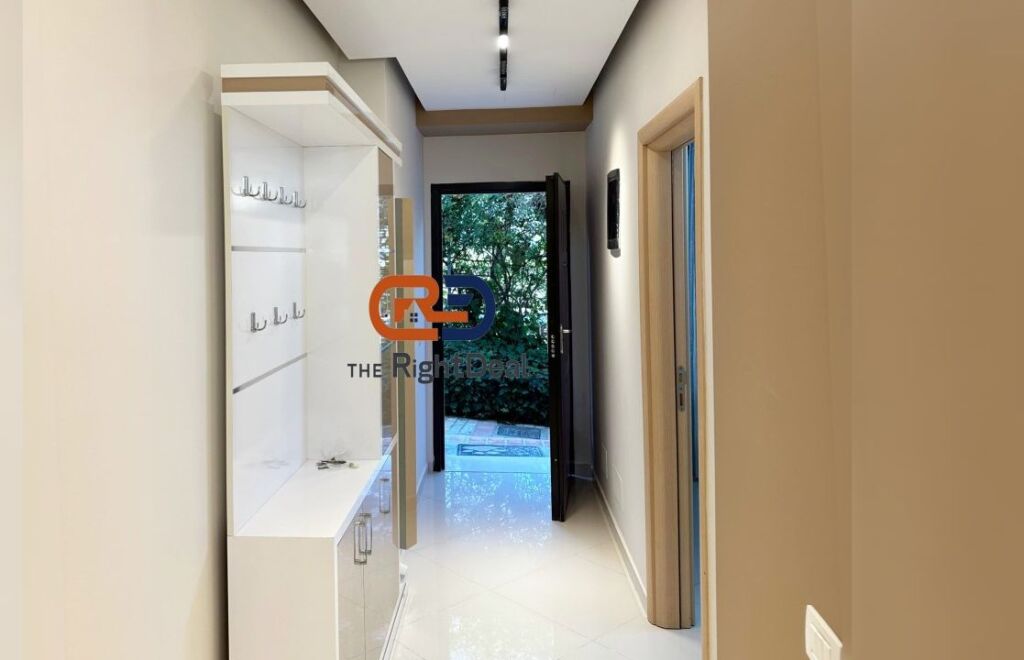 Alla Estensione Residenza Kodra Diellit 1, Duplex 3+1 In Affitto Con Posto Auto Incluso Nel Prezzo!!