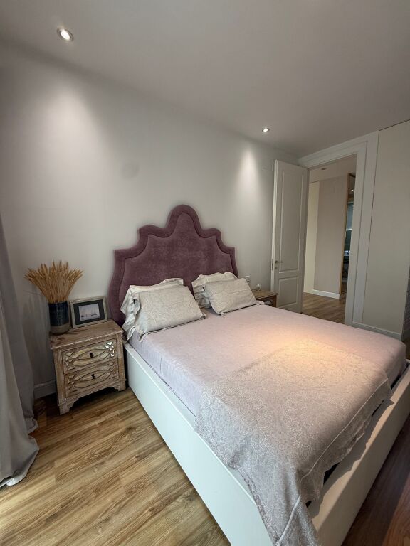 🏠IN AFFITTO Super Appartamento 2+1+2+balcone 📍Park Gate, Via Elbasan 🏢Edificio nuovo, ben gestito 🛋️Arredamento moderno✨  💶 Prezzo: 1500€   