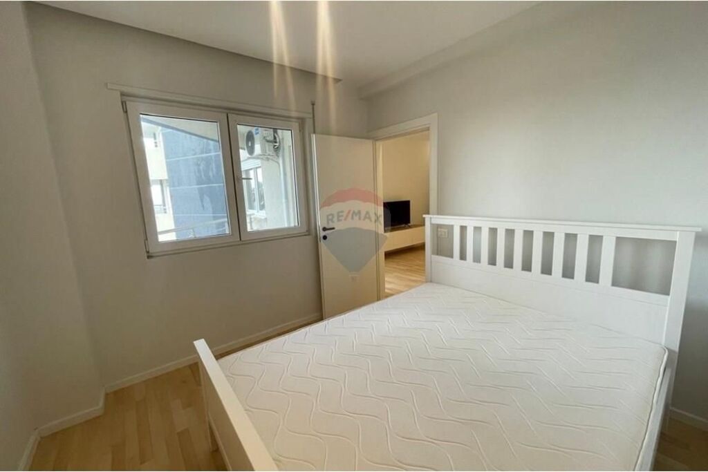 🌊🏡 APARTAMENT 2+1 PËR SHITJE – LUNGOMARE, VLORË