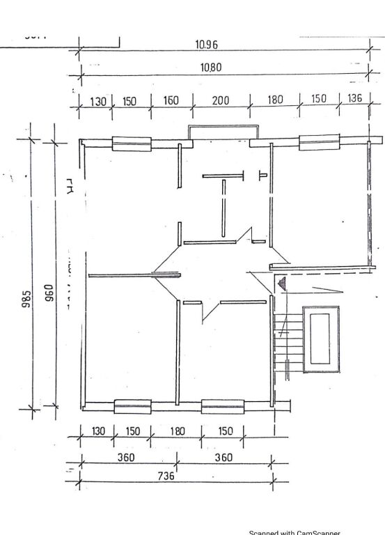🏡 APPARTAMENTO ESCLUSIVO 3+1 IN VENDITA  Vendesi appartamento 3+1 in edificio esistente 📐 93 m² netti 🏢 6° piano – ultimo piano 📍 Via “Kongresi i Lushnjes”, dietro Mondiali ✔️ Pianta regolare ✔️ Illuminazione naturale ✔️ Zona molto richiesta e accessibile   Prezzo occasione 170000 euro non trattabile