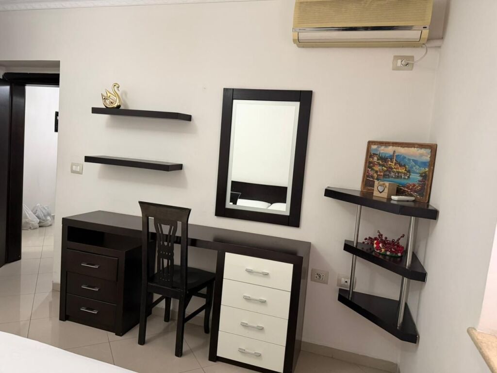 Shitet , Apartament 3+1 📍Pazari i Ri