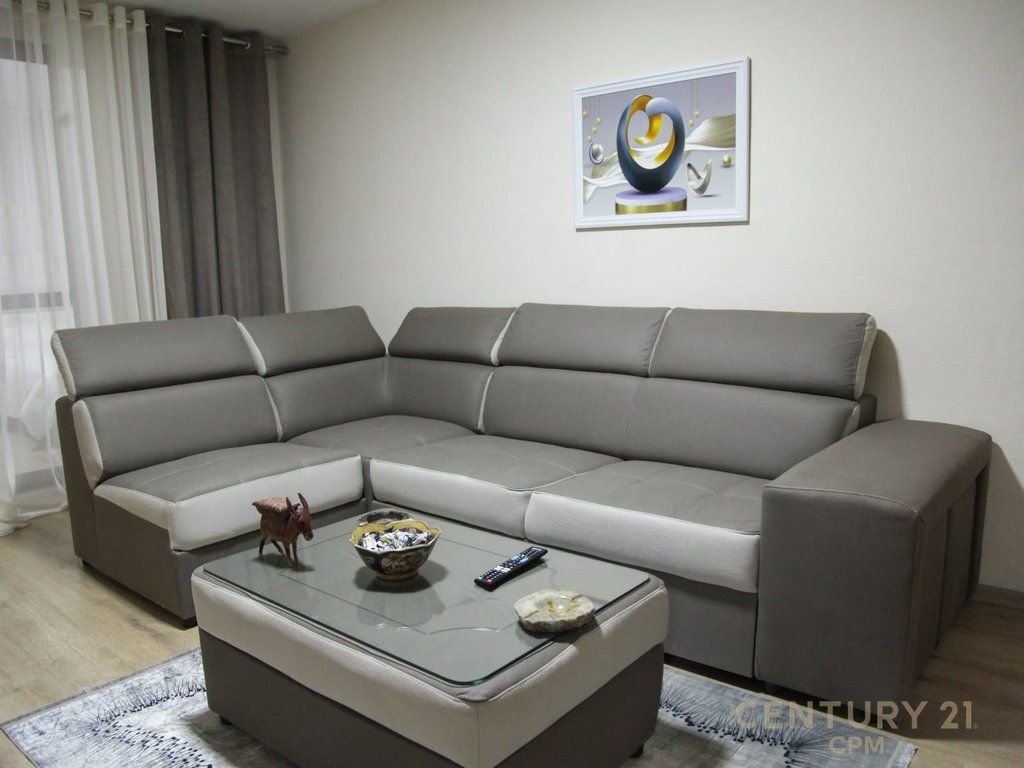 FOR RENT APARTMENT 2+1 NEAR PEDIATRICS