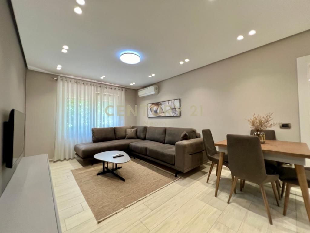Apartment 2+1 for rent in Center