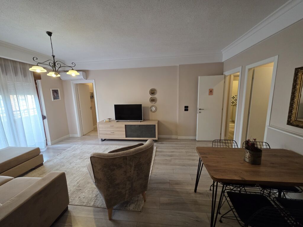 Qender Tirane Shitet Apartament 2+1+2