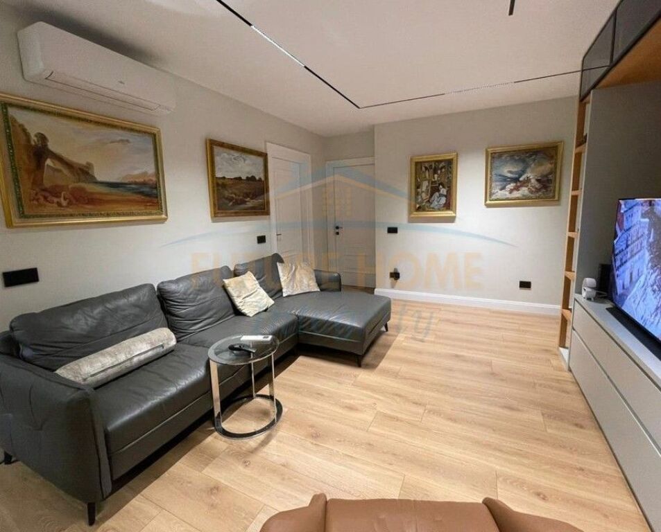 Qera, Apartament 2+1+2, Shallvaret, Tiranë..