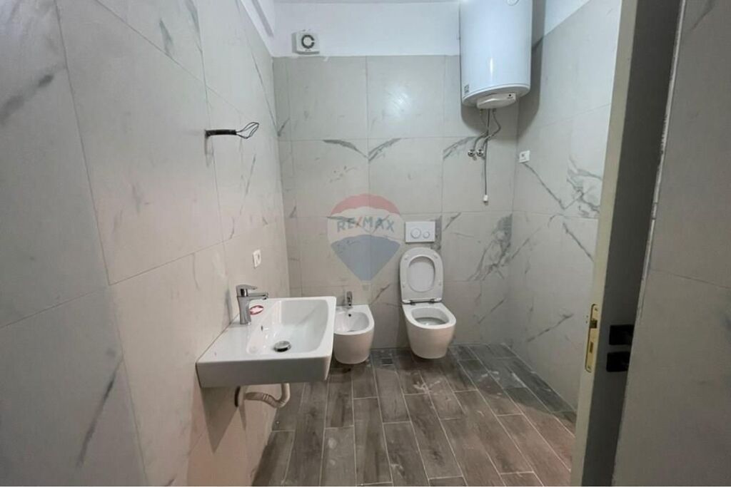 Shitet apartament 2+1 ,Rezidenca Euro-3D,Selite