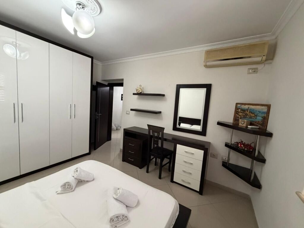 Shitet , Apartament 3+1 📍Pazari i Ri