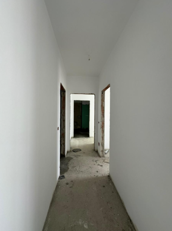◽VENDESI APPARTAMENTO 2+1+2 📍 Siri Kodra – vicino al Nuovo Viale  