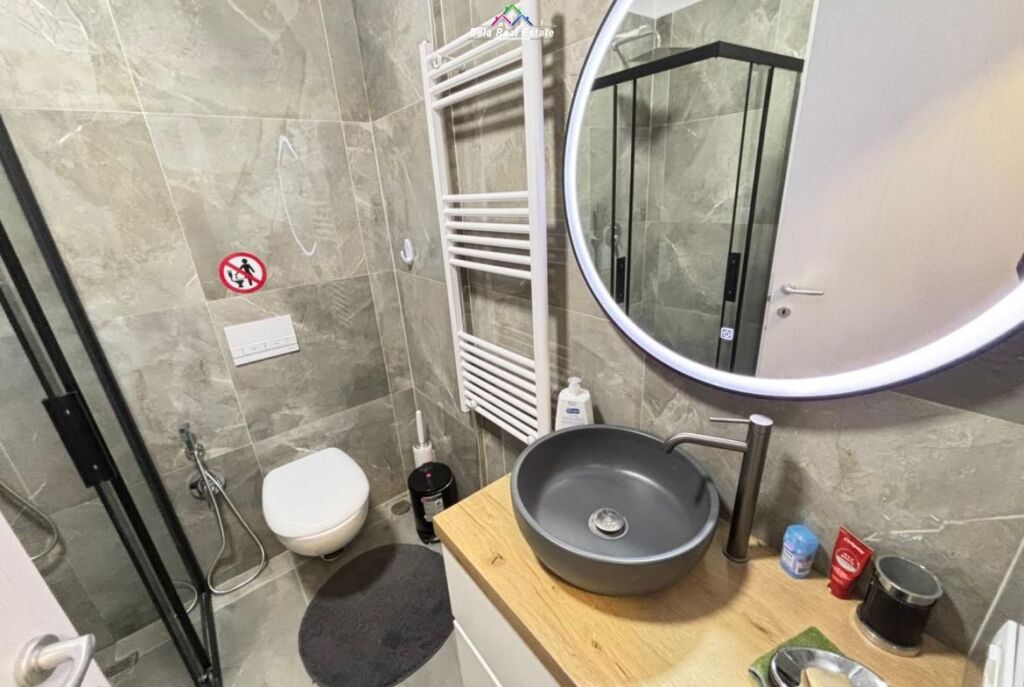Apartament me Qera 1+1 Tek Komuna E Parisit (ID B2101487) Tirane