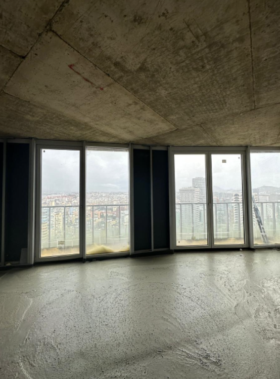 🏢 SHITET APARTAMENT 3+1 + 2 TUALETE 📍 Tirana’s Rock – Sheshi Skënderbej  