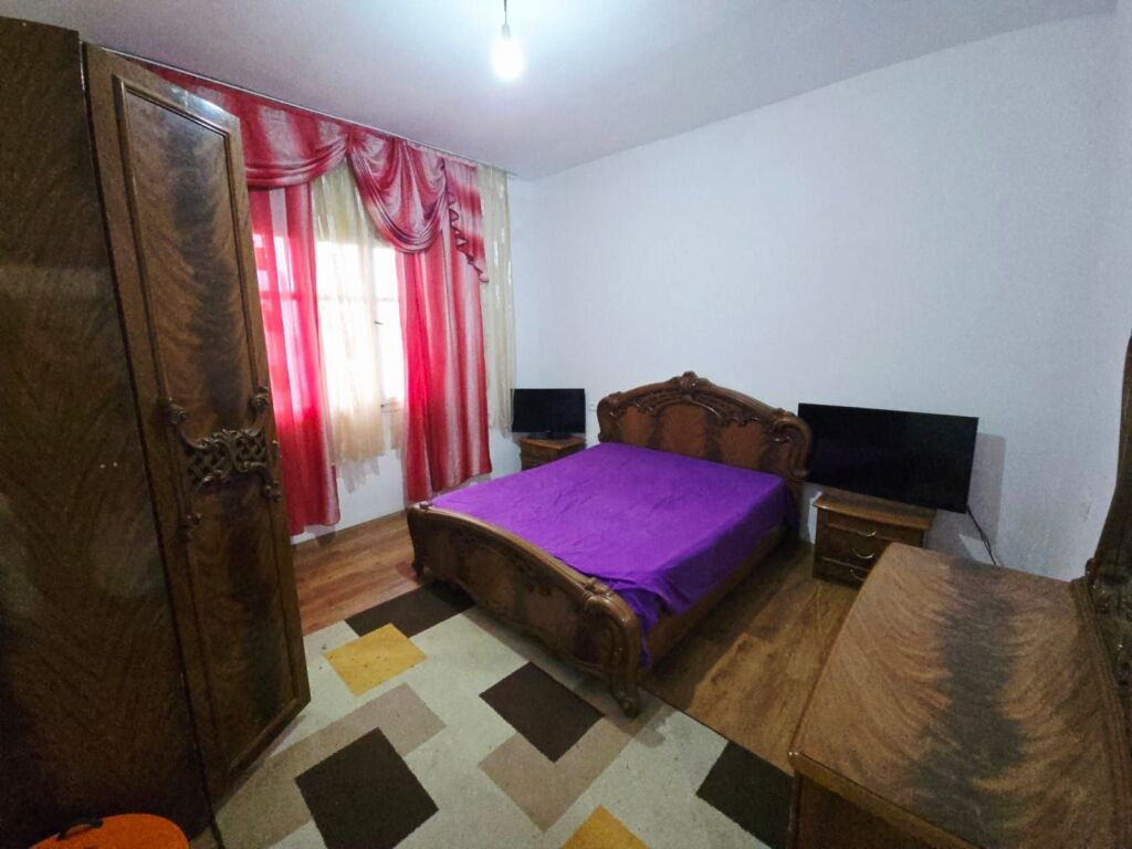 FIRST FLOOR OF A PRIVATE VILLA FOR RENT IN SHKALLNUR