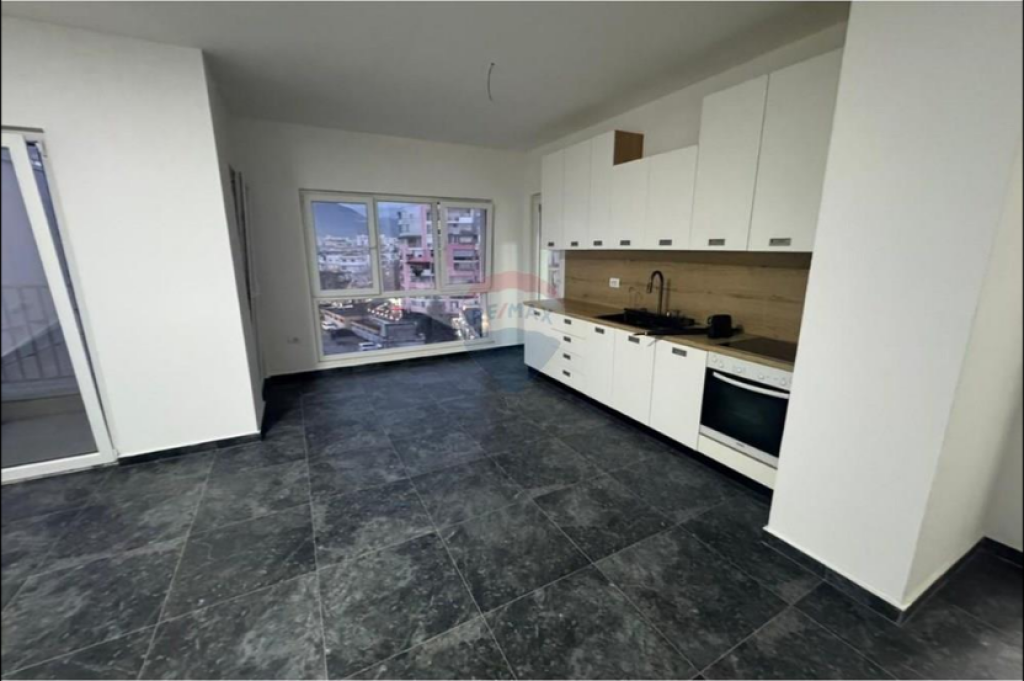 Apartament per qera 2+1+2 tek Zogu i Zi
