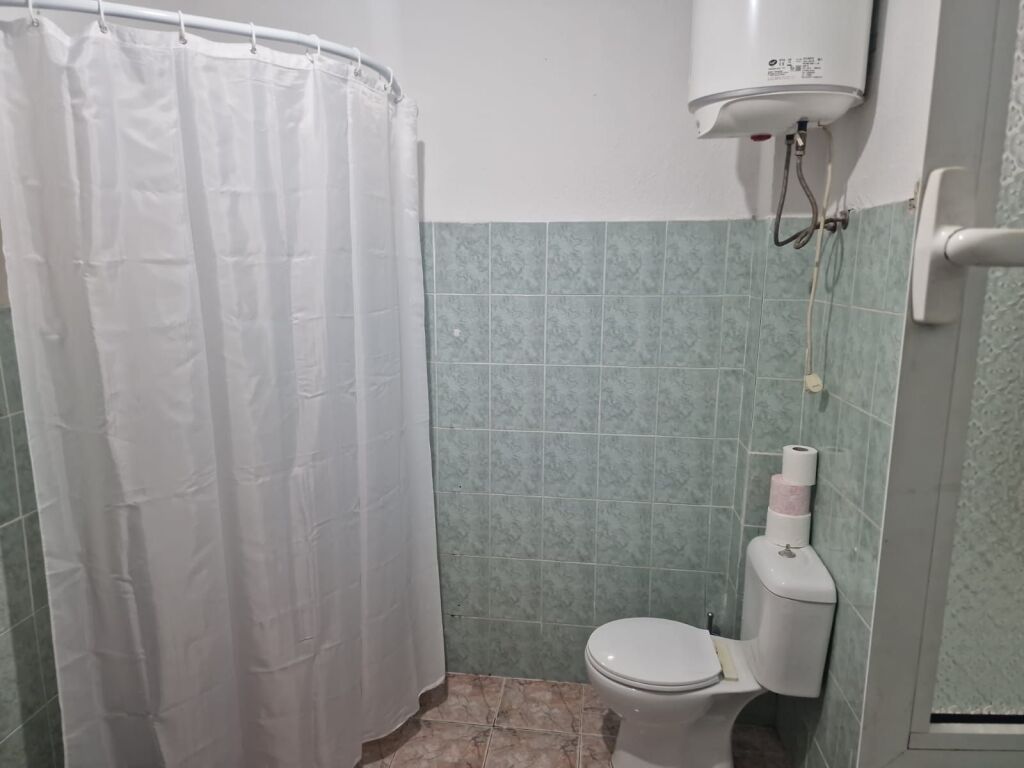 Esclusivo, Casa privata in affitto presso l'ex frigorifero